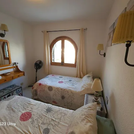 Luxurious With Private Terrace And Garden In Palmas