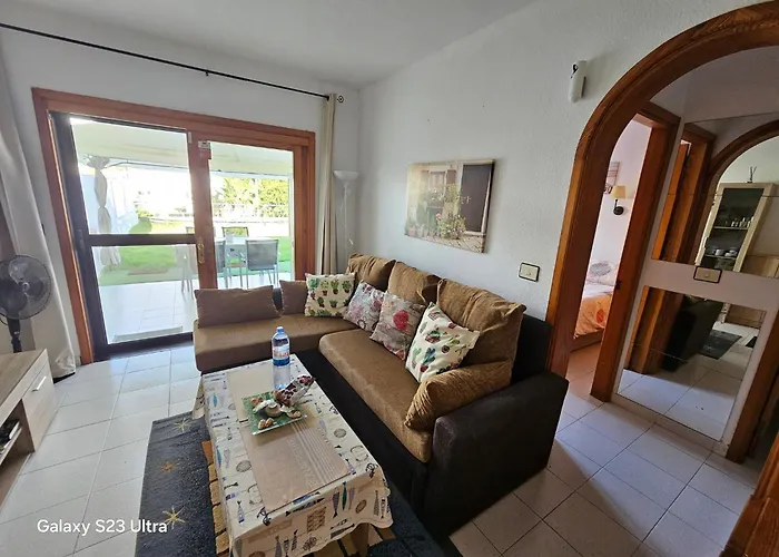 아파트 Luxurious With Private Terrace And Garden In Palmas