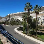 Apartment Luxurious With Private Terrace And Garden In Palmas