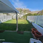 Luxurious With Private Terrace And Garden In Palmas Apartment