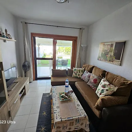 Luxurious With Private Terrace And Garden In Palmas Apartman