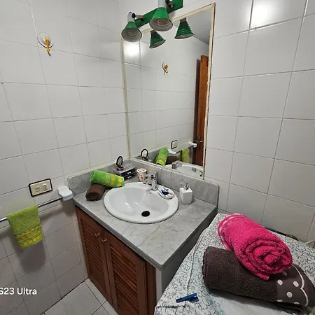 Luxurious With Private Terrace And Garden In Palmas Apartman