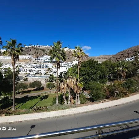 아파트 Luxurious With Private Terrace And Garden In Palmas