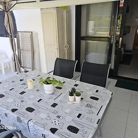 아파트 Luxurious With Private Terrace And Garden In Palmas *