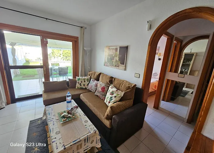 Apartment Luxurious With Private Terrace And Garden In Palmas *