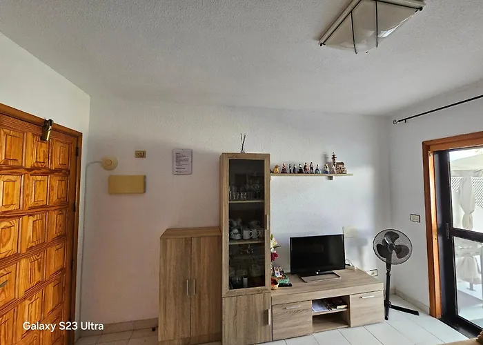 Apartamento Luxurious With Private Terrace And Garden In Palmas