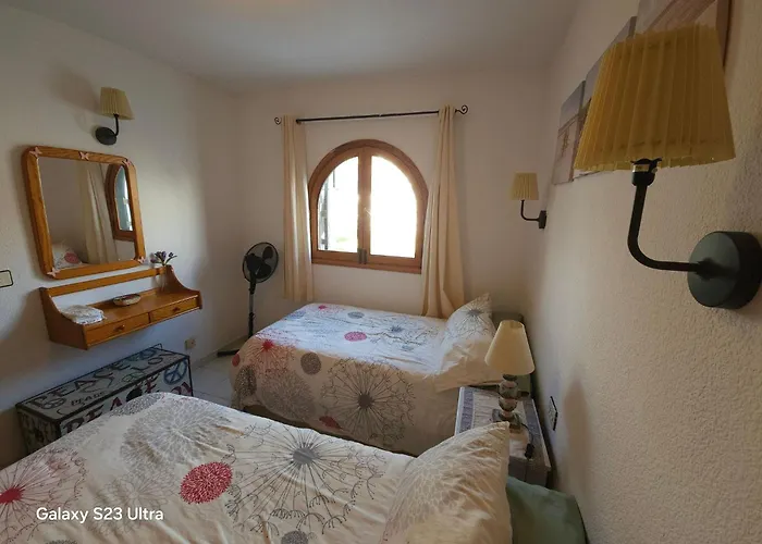 Luxurious With Private Terrace And Garden In Palmas