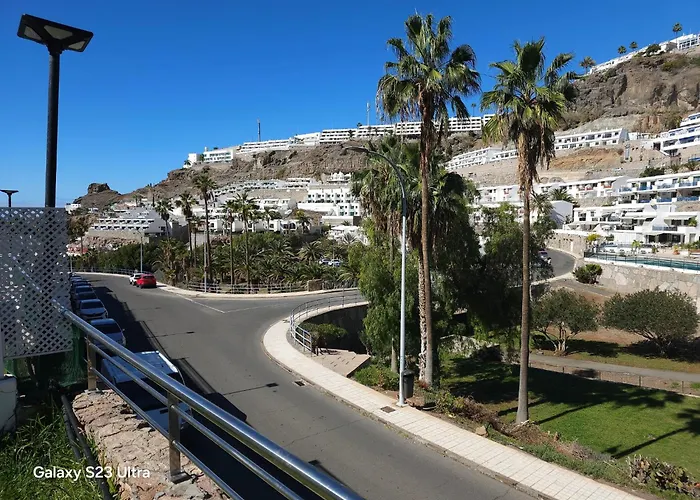 Apartment Luxurious With Private Terrace And Garden In Palmas