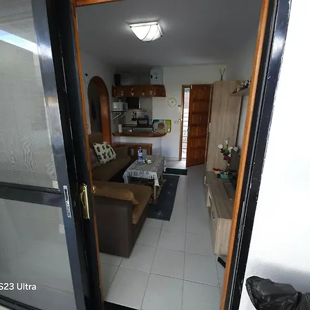 Luxurious With Private Terrace And Garden In Palmas Apartman *