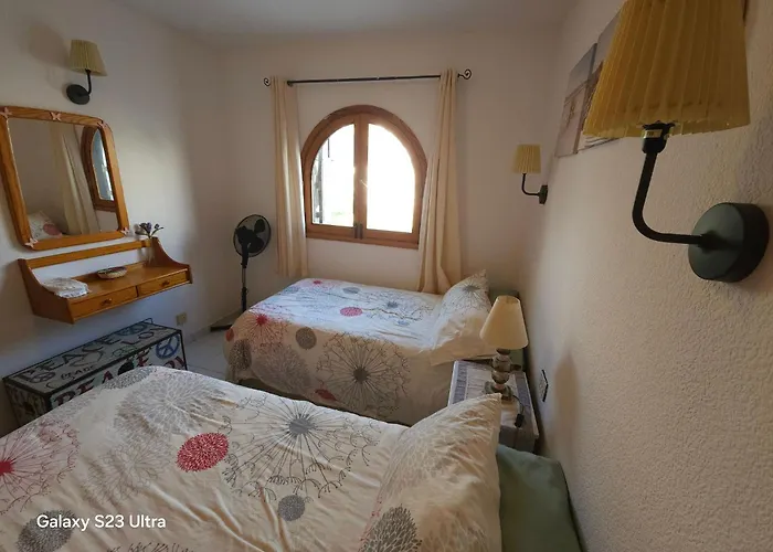 Apartman Luxurious With Private Terrace And Garden In Palmas